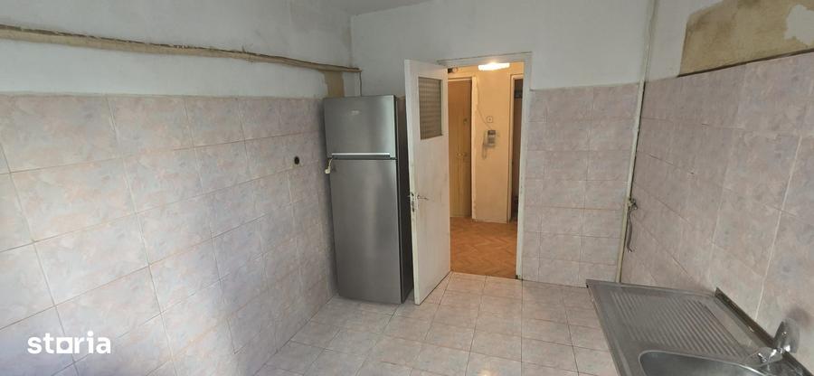 Apartament cu 3 camere în Colentina — fotografia 3