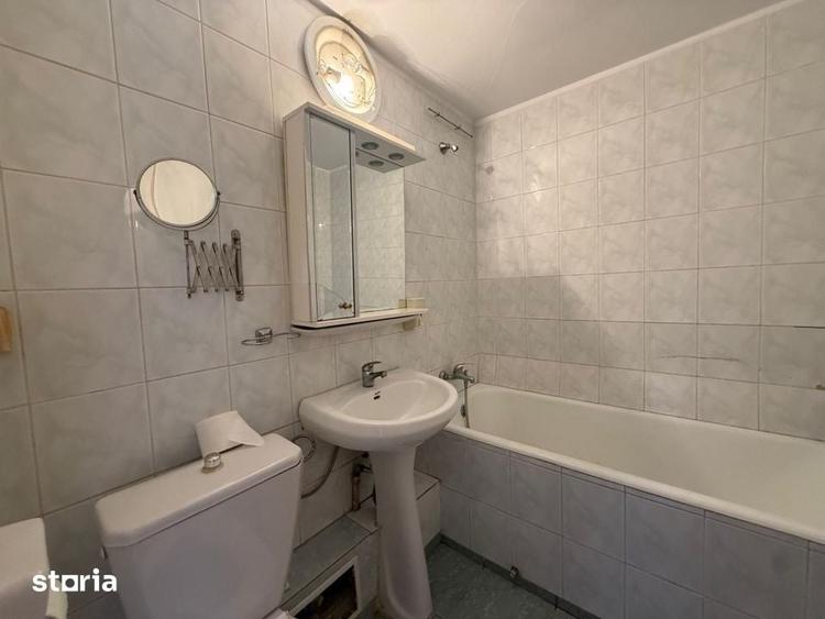 Apartament cu 2 camere decomandat în Decebal