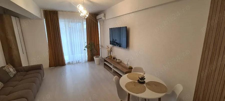 Apartament cu 2 camere decomandat în Mamaia