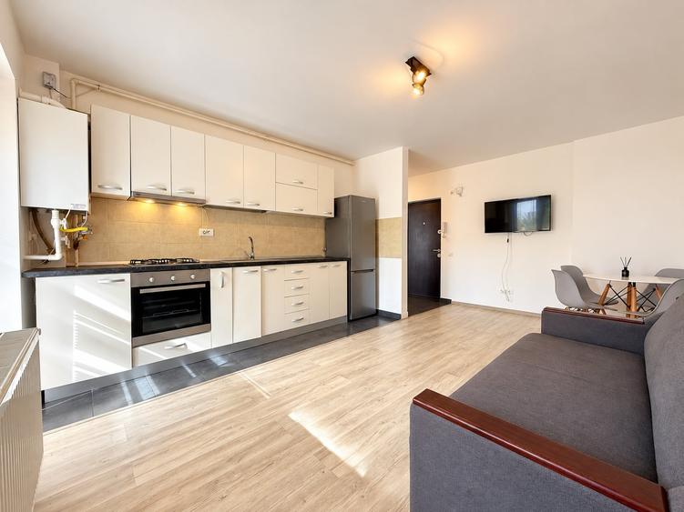 Apartament cu 2 camere semidecomandat, mobilat în Apărătorii Patriei