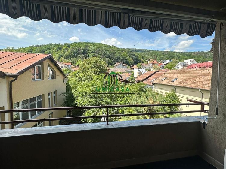 Apartament cu 3 camere decomandat, mobilat în Nord