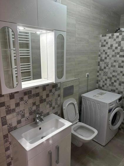 Garsonieră decomandată în Central