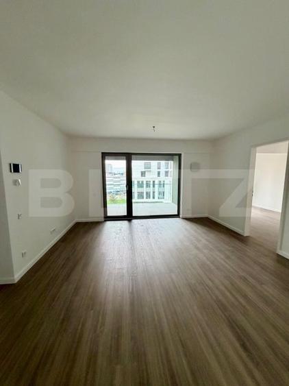 Apartament cu 3 camere semidecomandat în Semicentral