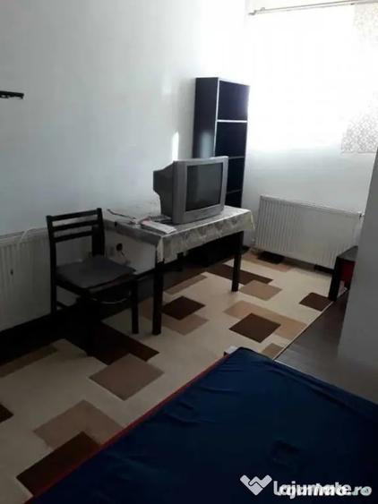 Garsonieră decomandată în Drumul Taberei