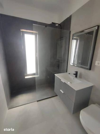 Casă cu 4 camere decomandat cu Teren 153 Mp în Industriilor