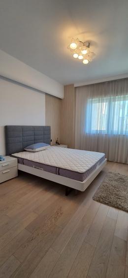 Apartament cu 3 camere decomandat în Ultracentral