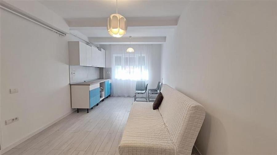 Apartament cu 6 camere decomandat în Dumbrăvița