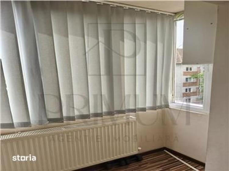 Apartament cu 2 camere semidecomandat, mobilat în Est
