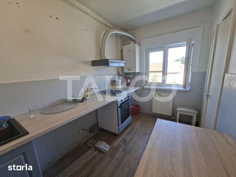 Apartament cu 2 camere decomandat în Ștrand
