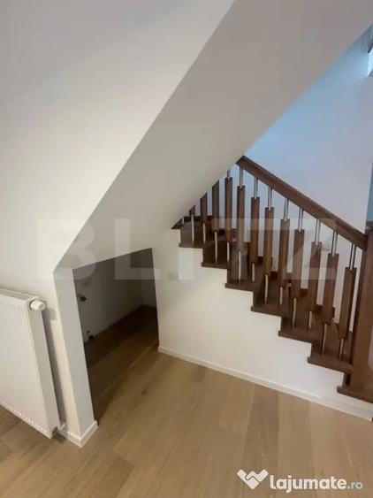 Casă cu 5 camere cu Teren 1600 Mp în Central