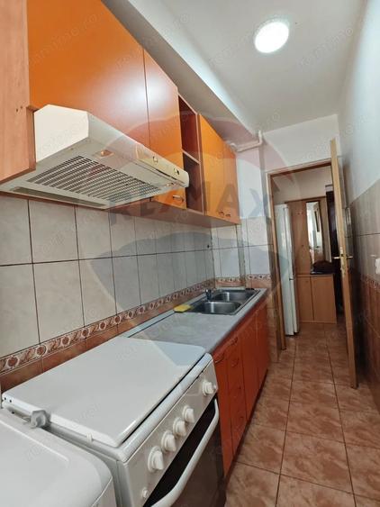 Garsonieră decomandată în Craiter
