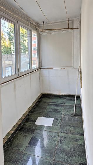 Apartament cu 3 camere în Pantelimon