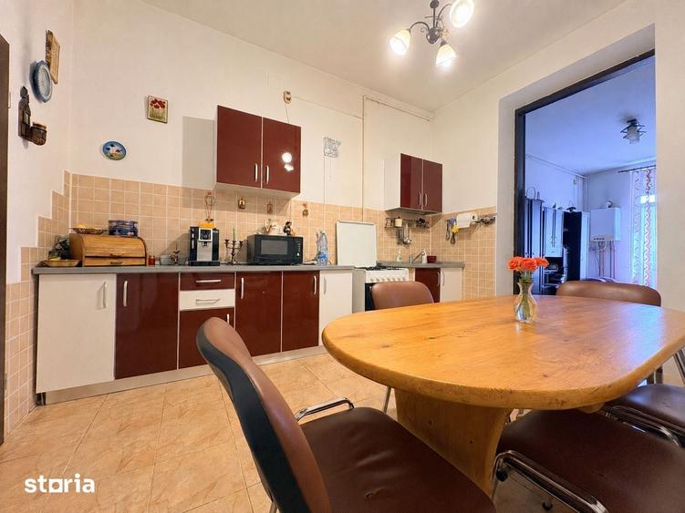 Apartament cu 4 camere, mobilat în Elisabetin