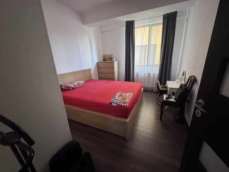 Apartament cu 3 camere în Dămăroaia