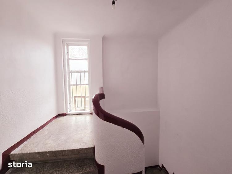 Apartament cu 3 camere în Cotroceni