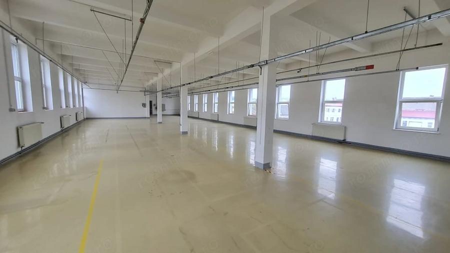Spațiu comercial, de 500 mp, în Central
