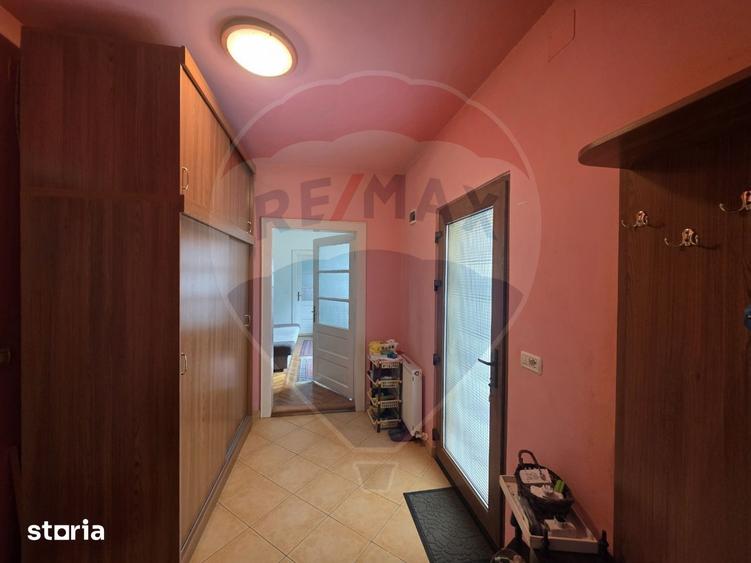 Casă cu 4 camere cu Teren 647 Mp în Aradul Nou