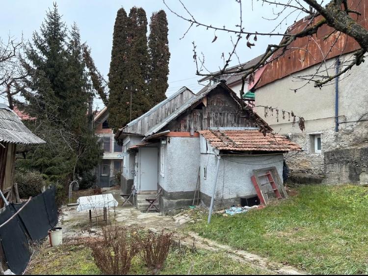 Casă individuală cu 3 camere cu Canalizare în Bună Ziua