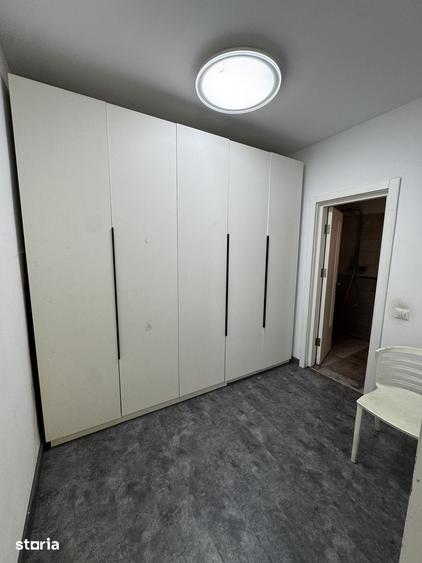 Casă cu 9 camere cu Teren 130 Mp în Centrul Civic
