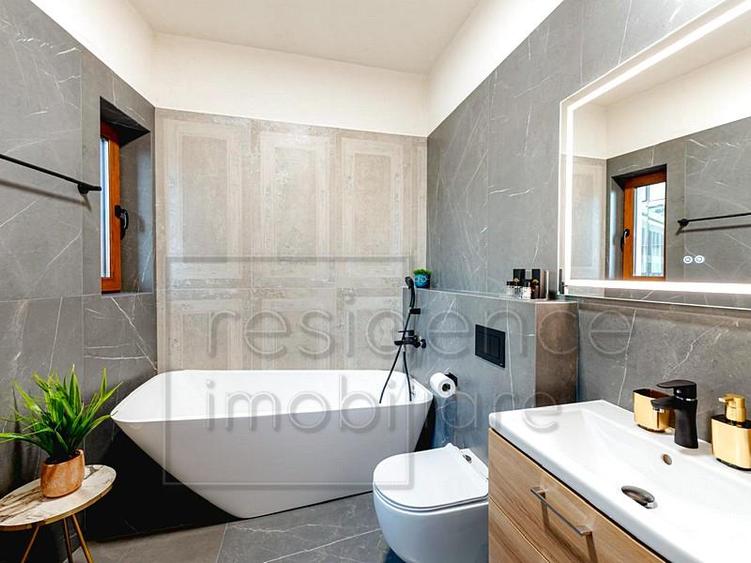 Apartament cu 3 camere nedecomandat, mobilat în Aeroport