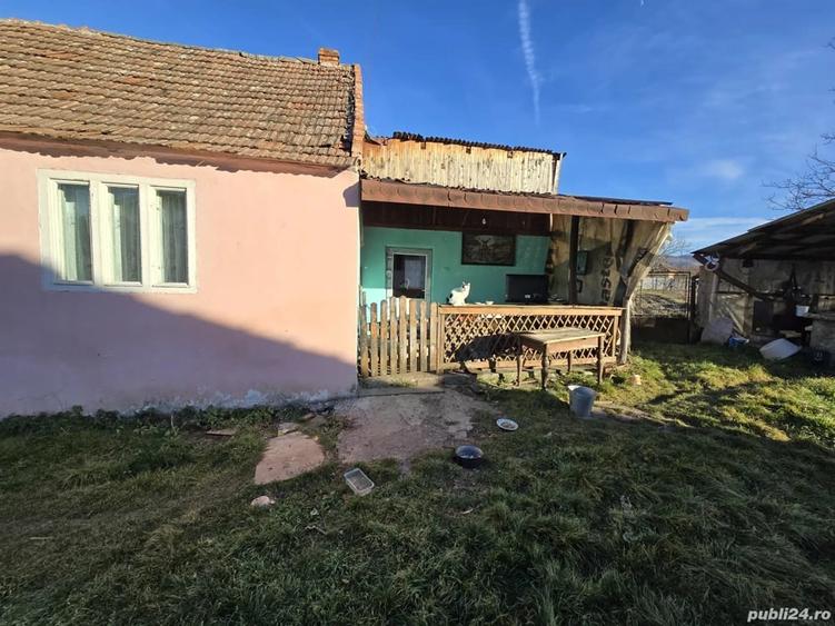 Casă cu 6 camere cu Teren 1400 Mp în Chitid