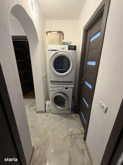 Apartament cu 4 camere decomandat în Central