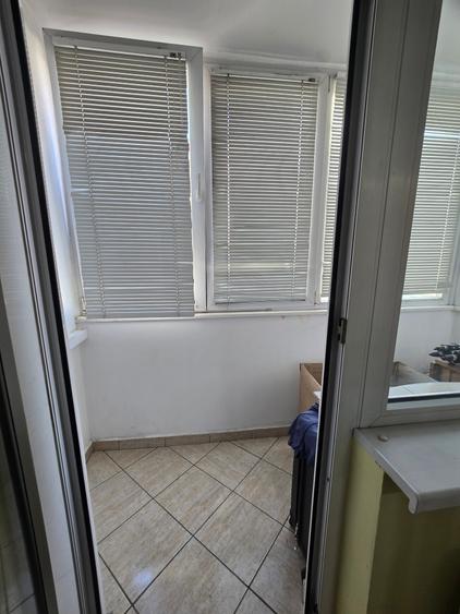 Apartament cu 4 camere decomandat în Moșilor