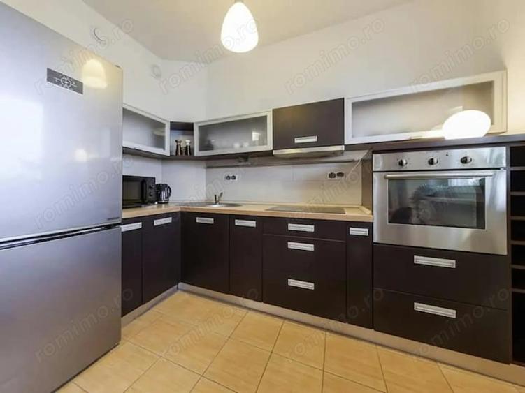 Garsonieră decomandată în Central