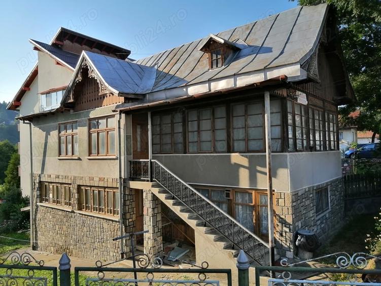 Casă cu 3 camere în Predeal