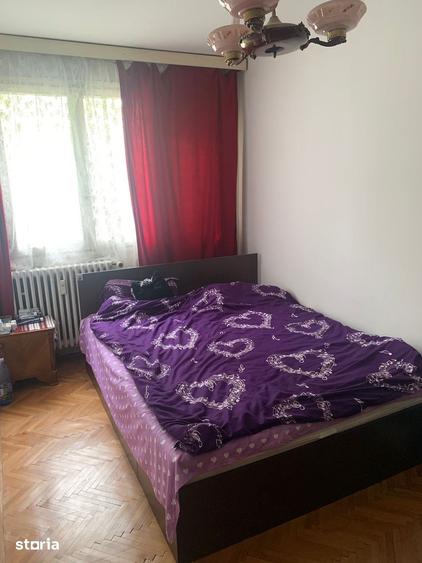 Apartament cu 3 camere, mobilat în Titan