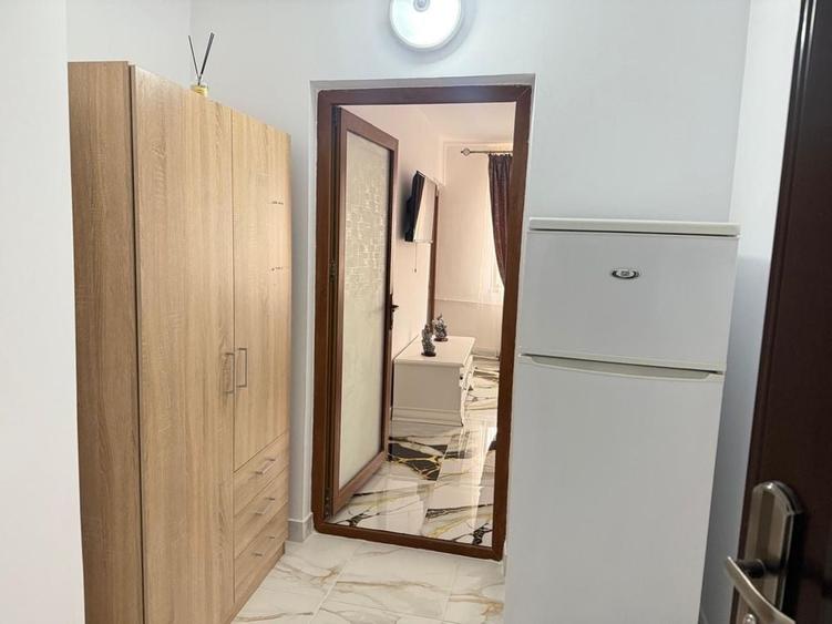 Garsonieră decomandată în Central