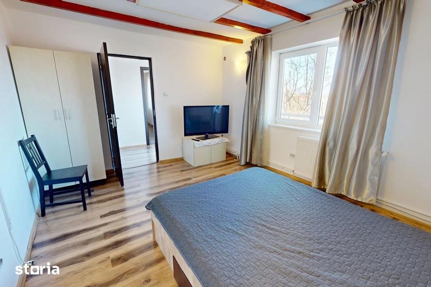 Casă cu 6 camere decomandat cu Teren 630 Mp în Hărman