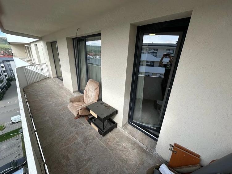 Apartament cu 2 camere decomandat în Florești