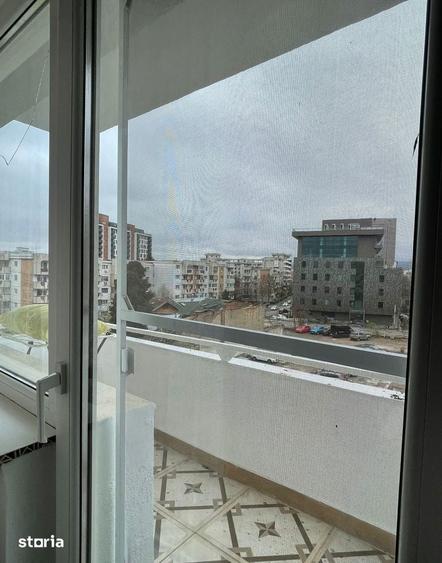 Apartament cu 4 camere în Mărăști