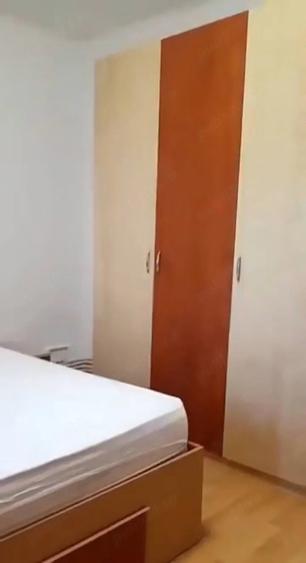 Apartament cu 2 camere decomandat în Micro 20