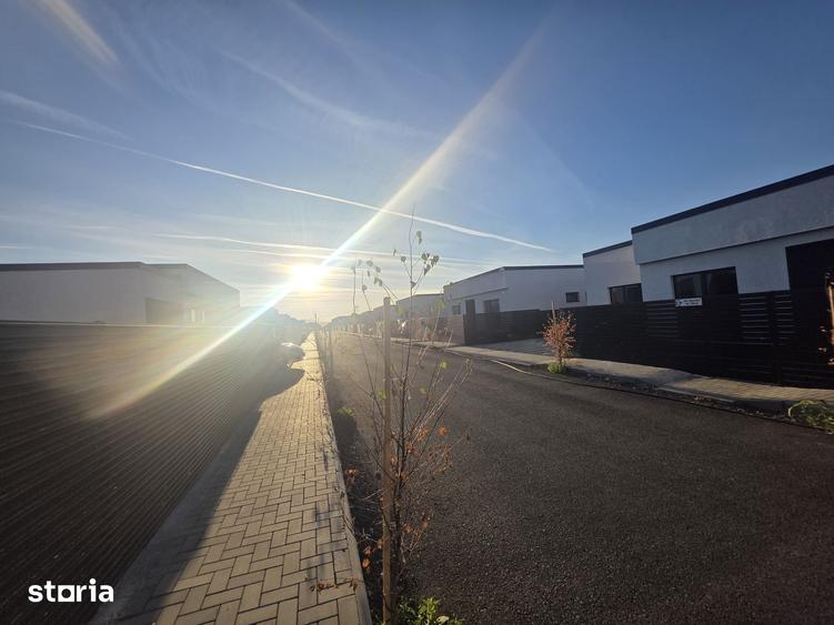Casă cu 4 camere cu Teren 330 Mp în Tărlungeni