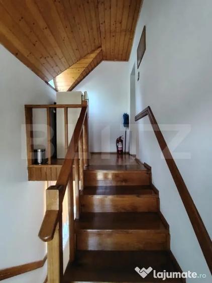 Casă cu 5 camere cu Teren 226 Mp în Sovata