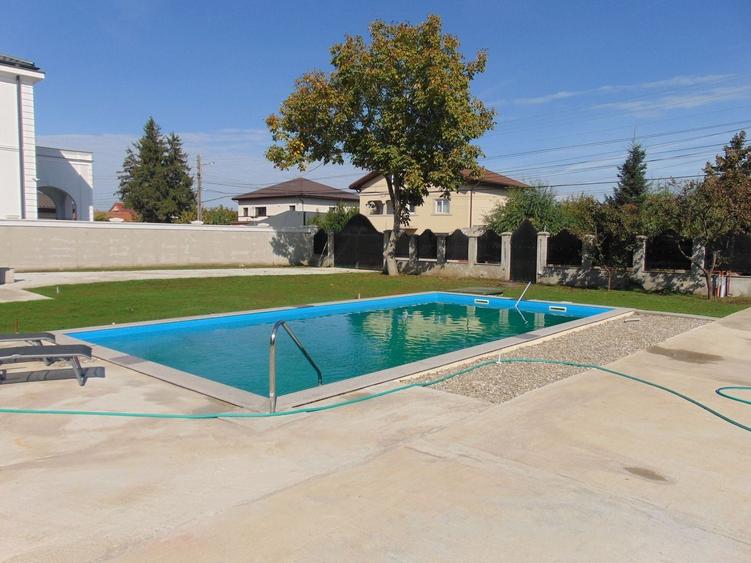 Casă individuală cu 5 camere cu Canalizare în Nord