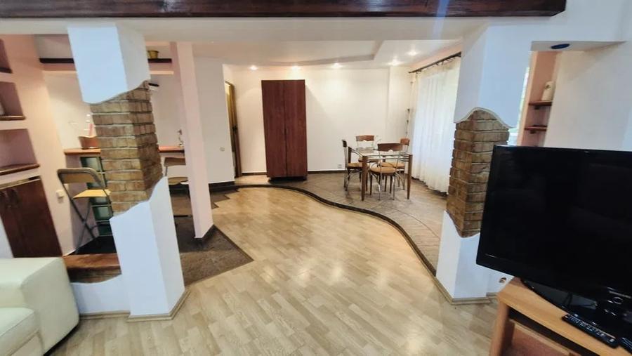 Apartament cu 2 camere decomandat, mobilat în Vatra Luminoasă