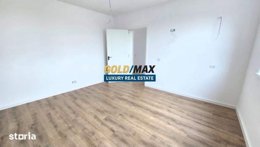 Casă cu 4 camere cu Teren 400 Mp în Moșoaia
