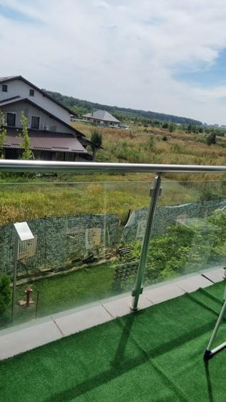 Apartament cu 3 camere semidecomandat în Odăi