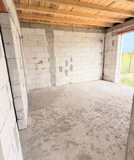 Casă cu 4 camere cu Teren 470 Mp în Central