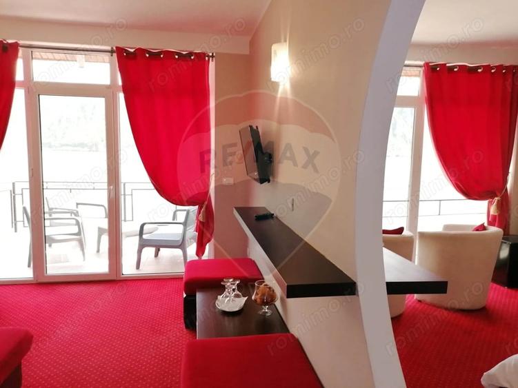 Casă cu 32 camere cu Teren 4600 Mp în Dubova