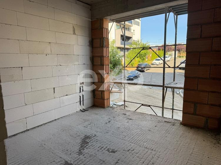 Apartament cu 2 camere semidecomandat în Dâmbul Rotund
