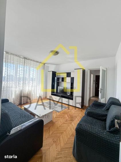 Apartament cu 3 camere semidecomandat în Gara de Nord