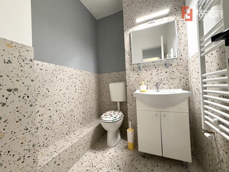 Apartament cu 3 camere decomandat, mobilat în Aradului