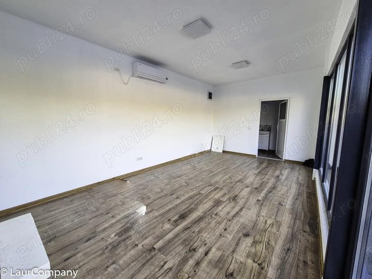 Spațiu comercial, de 960 mp, în Central
