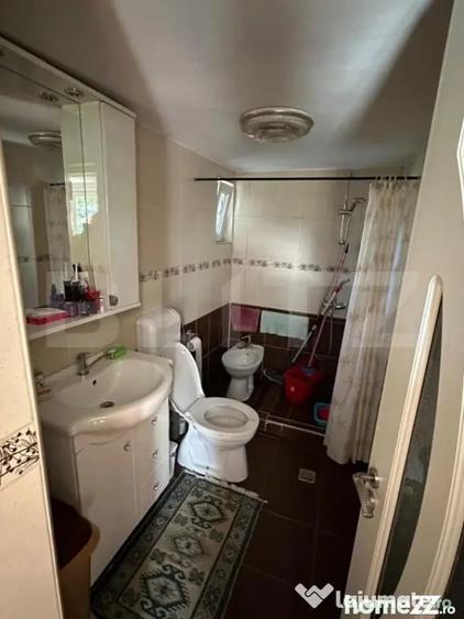 Doua apartamente la casa, teren 250 mp, gradina, garaj, - 11
