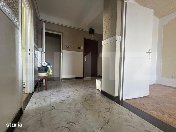 Apartament cu 3 camere decomandat în Central