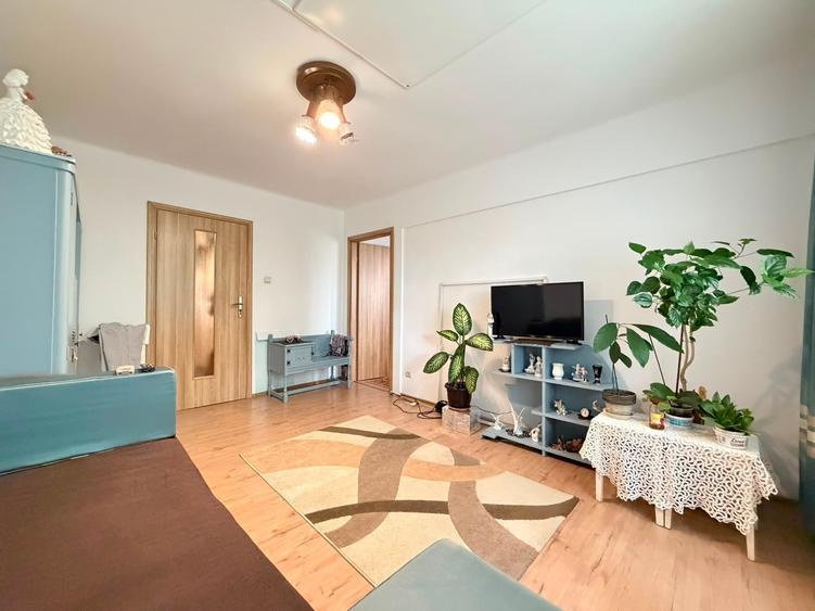Apartament cu 2 camere nedecomandat în Brâncoveanu